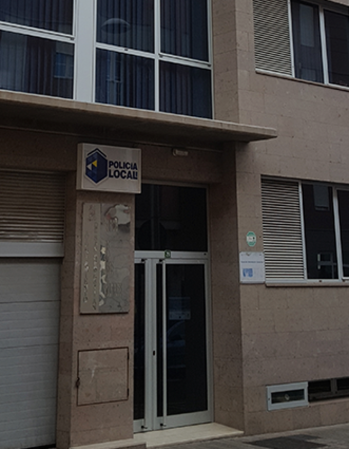 Instalaciones B.T. y A. A. en edificio de usos múltiples en el ayuntamiento San Sebastián de la Gomera